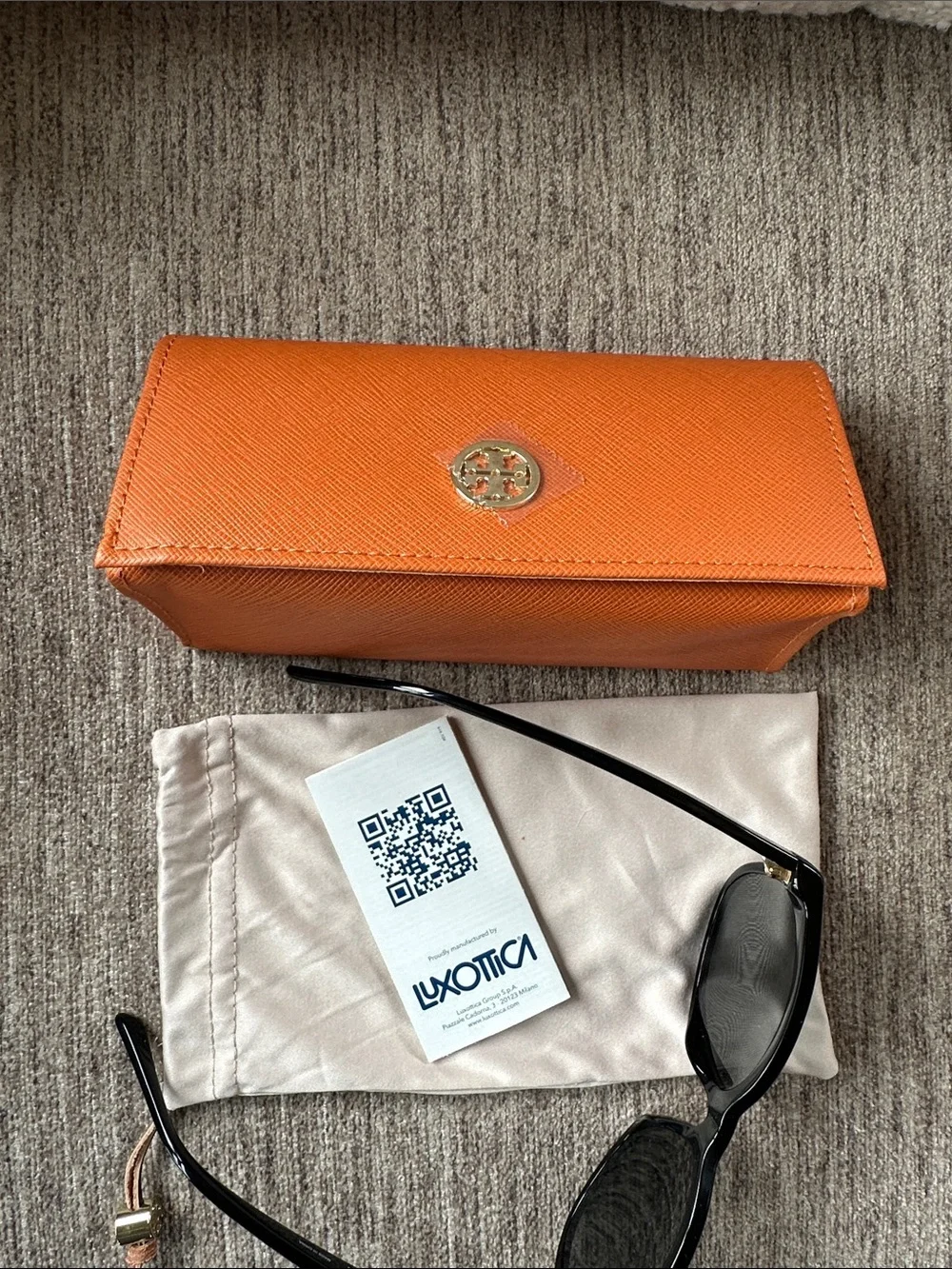Tory Burch Women's Black Pillow Sunglasses TY7152 170987 55 NEW with case!